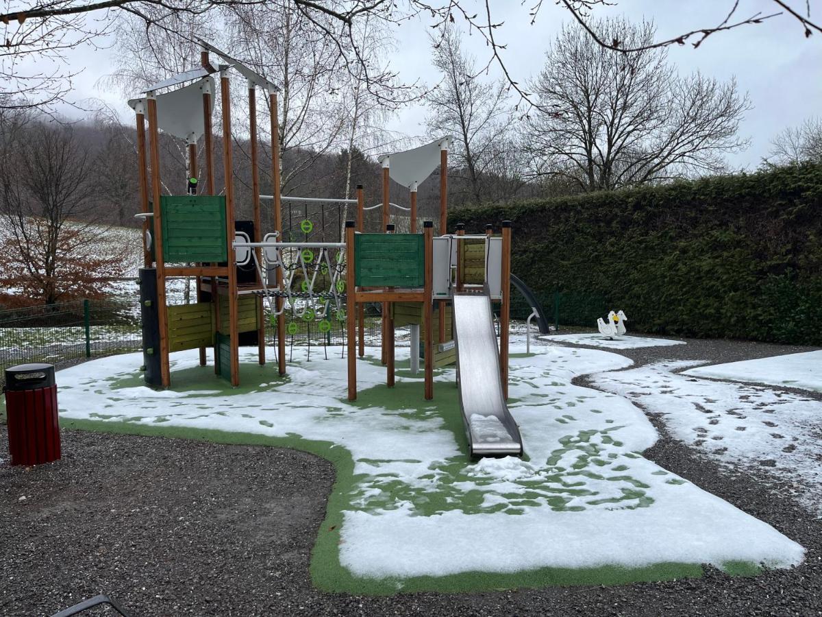 Entre Lac D'Annecy Et Montagnes, Golf Et Parapente A Pieds Talloires Zewnętrze zdjęcie